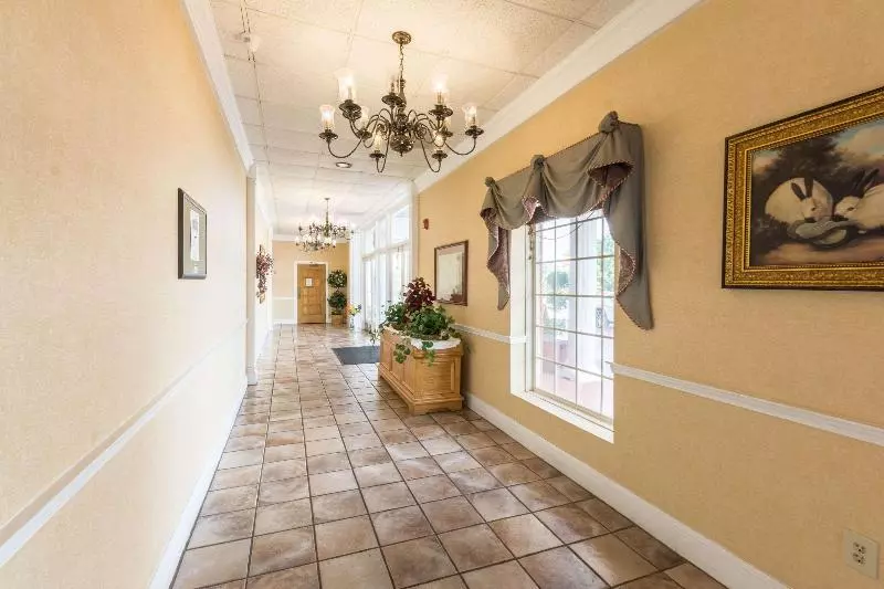 בית מלון כפרי Orangeburg Inn & Suites