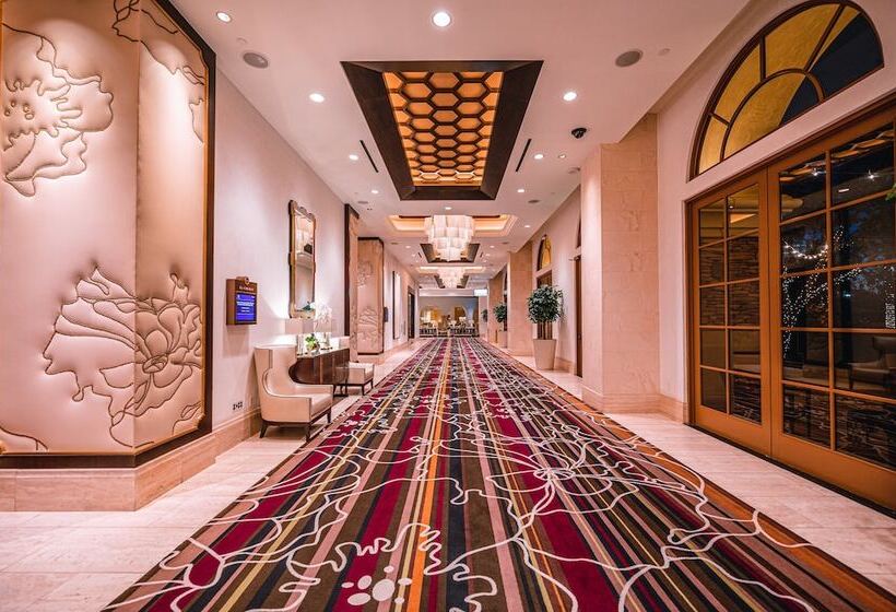 هتل Green Valley Ranch Resort Spa Casino