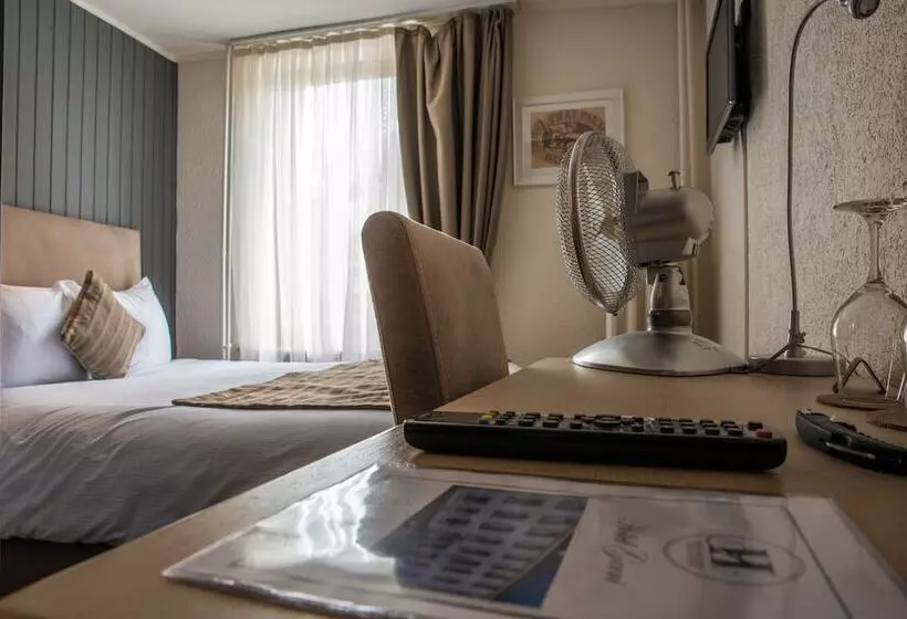 هتل Hôtel De L'ange