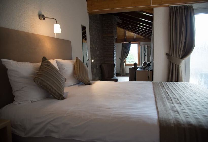 هتل Hôtel De L'ange