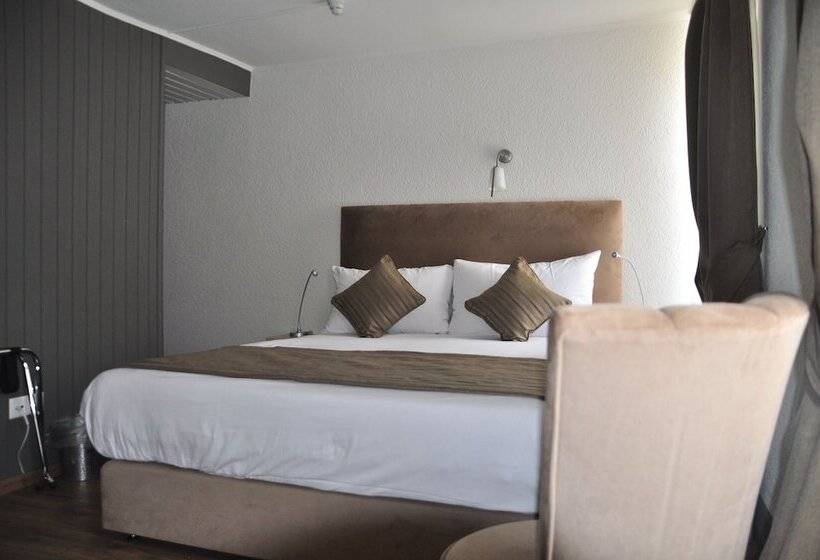 هتل Hôtel De L'ange