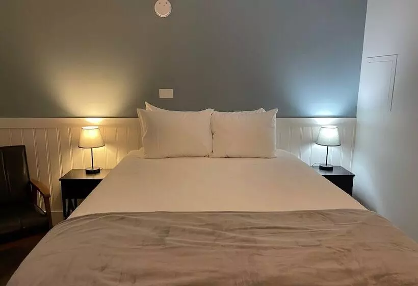 هتل Moultonborough Inn