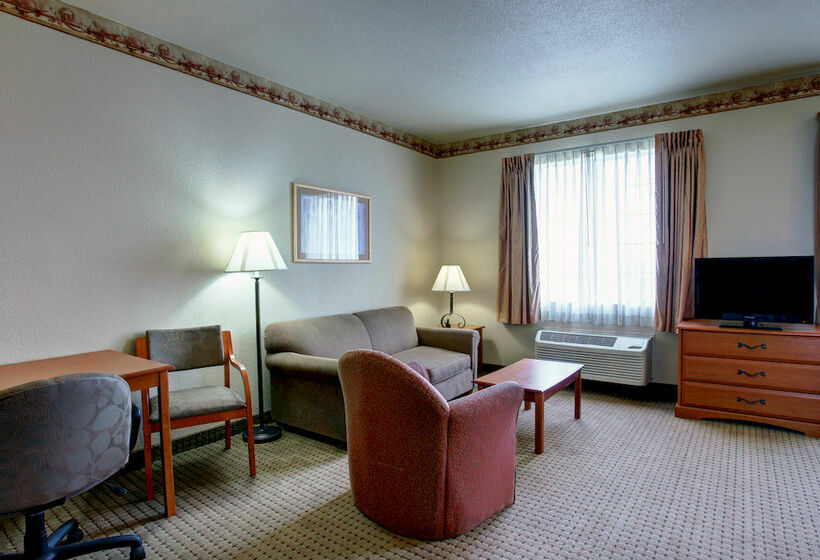 Отель Quality Inn & Suites New Braunfels