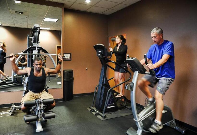 בית מלון כפרי Quinault Beach Resort & Casino