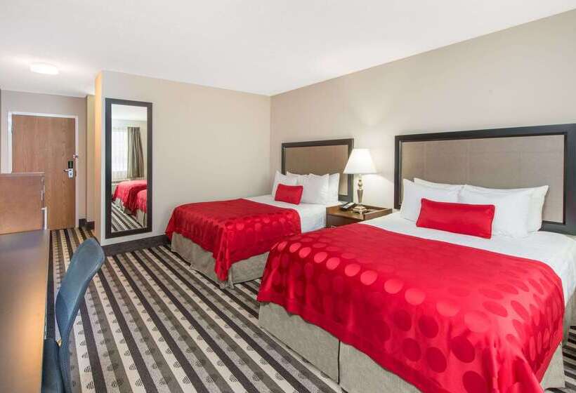 فندق Ramada By Wyndham Springfield North