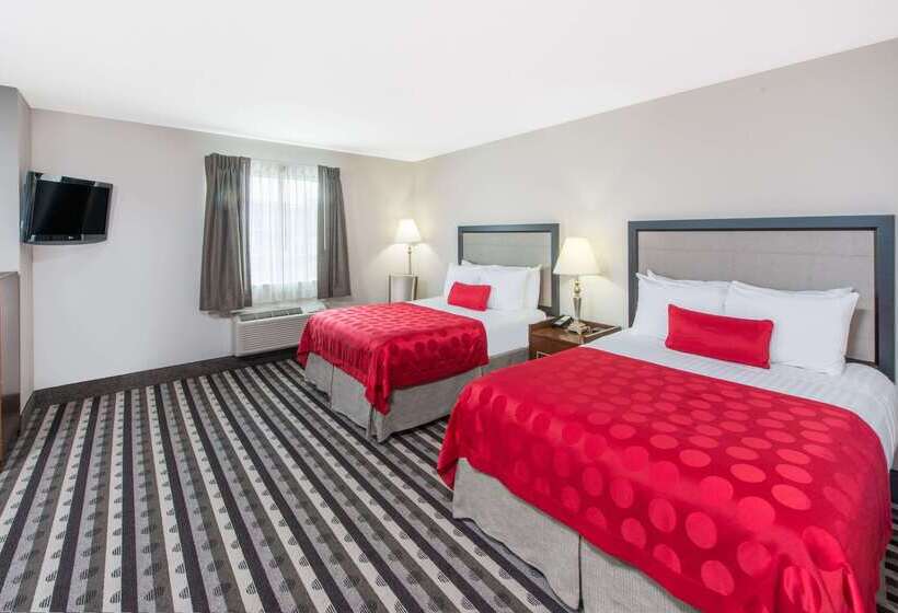 فندق Ramada By Wyndham Springfield North