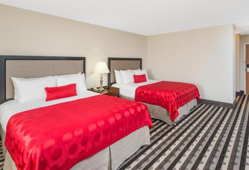 فندق Ramada By Wyndham Springfield North