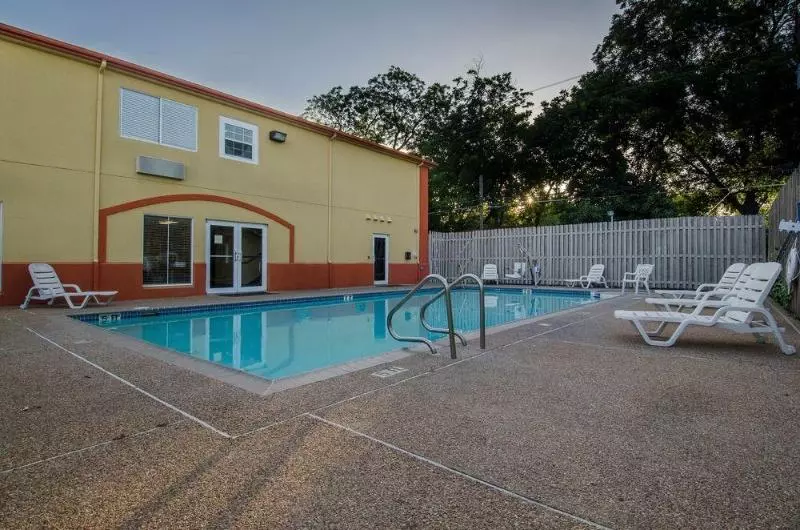 호텔 Red Roof Inn San Marcos