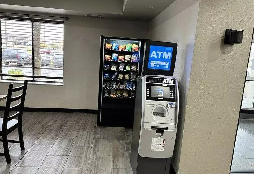 酒店 Red Roof Inn & Suites Indianapolis Airport