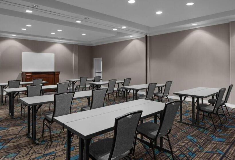 هتل Residence Inn Fort Worth Cultural District