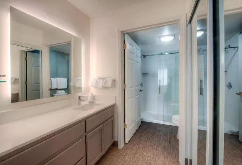 Отель Residence Inn By Marriott Wilmington Landfall