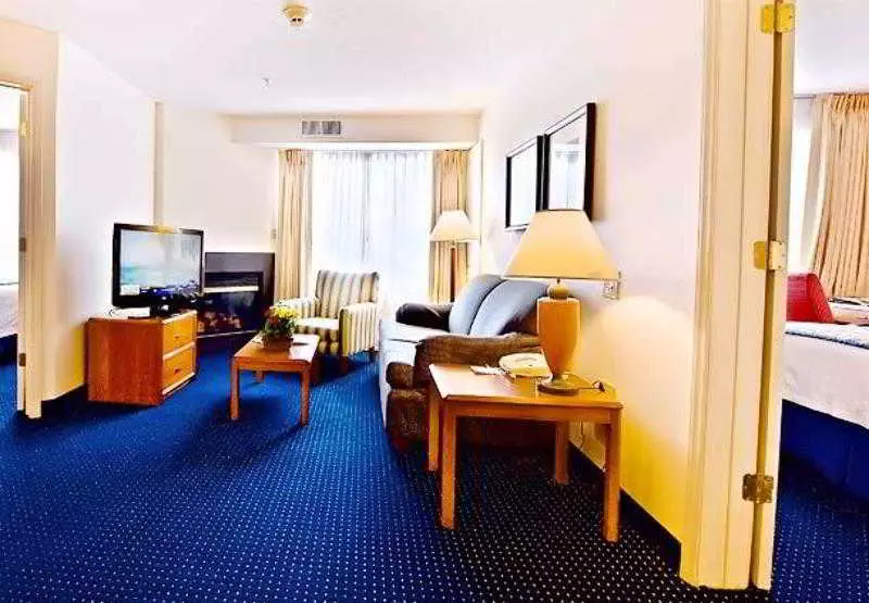 Отель Residence Inn By Marriott Wilmington Landfall