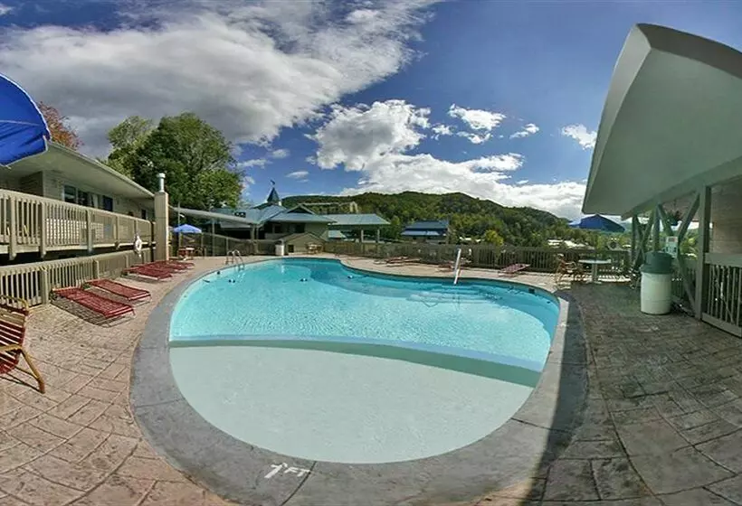 בית מלון כפרי Rodeway Inn Skyland