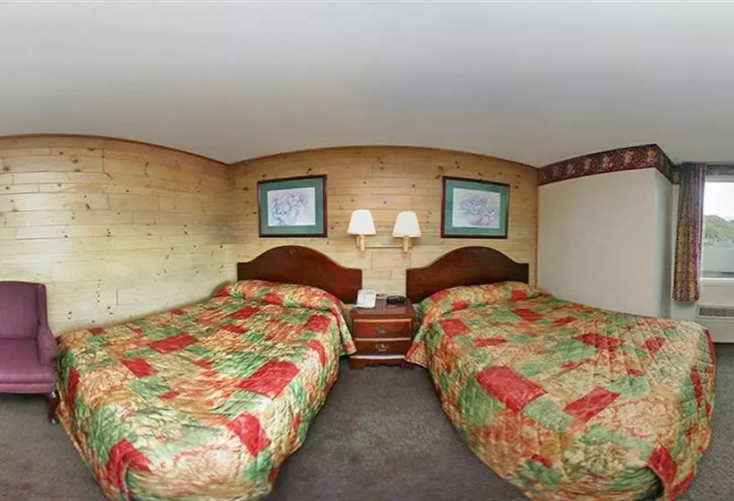 בית מלון כפרי Rodeway Inn Skyland