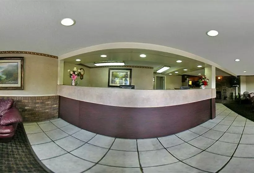 בית מלון כפרי Rodeway Inn Skyland