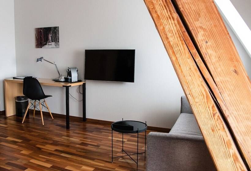 Royal Hotel Urban Living