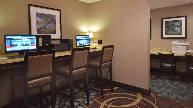 Отель Staybridge Suites   Cincinnati North, An Ihg