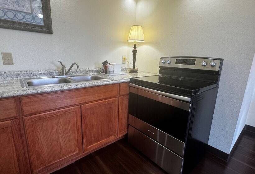 Hotel Super 8 By Wyndham Giddings