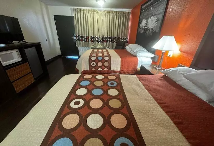 Otel Super 8 By Wyndham Giddings