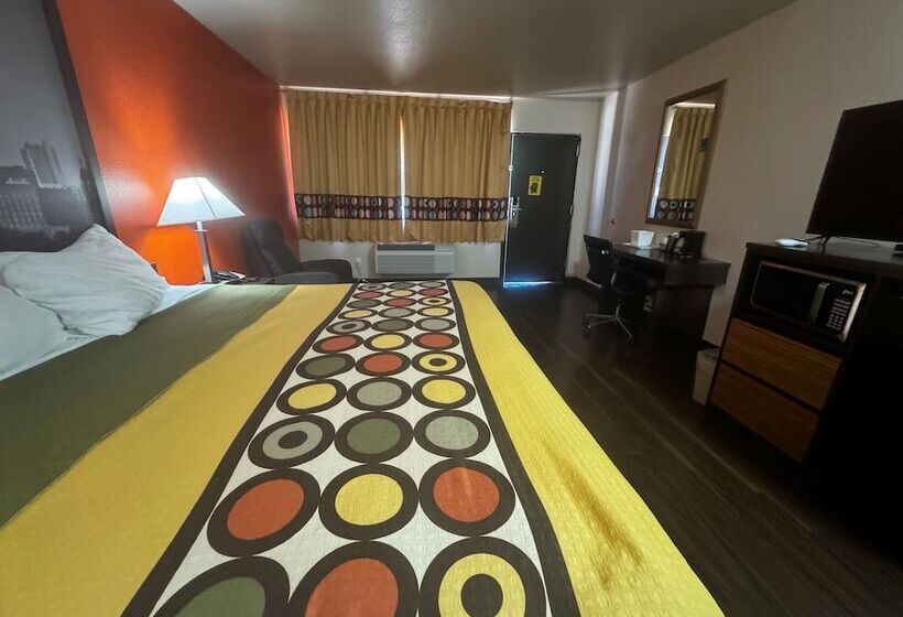 Hotel Super 8 By Wyndham Giddings