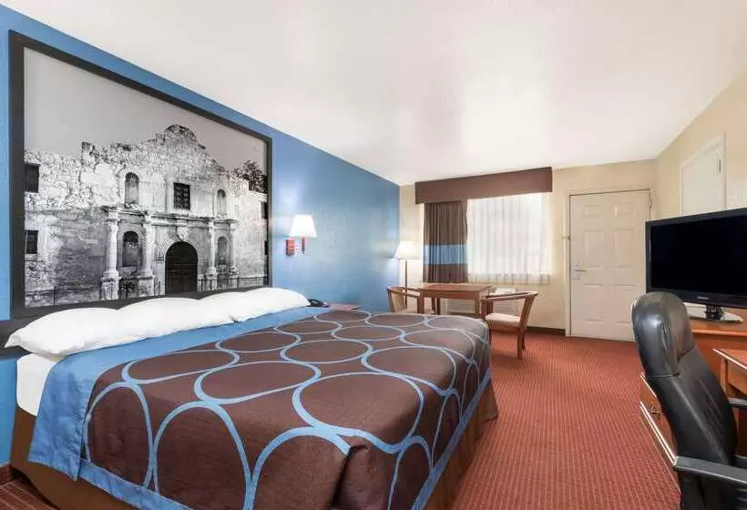 ホテル Super 8 By Wyndham San Antonio At I10