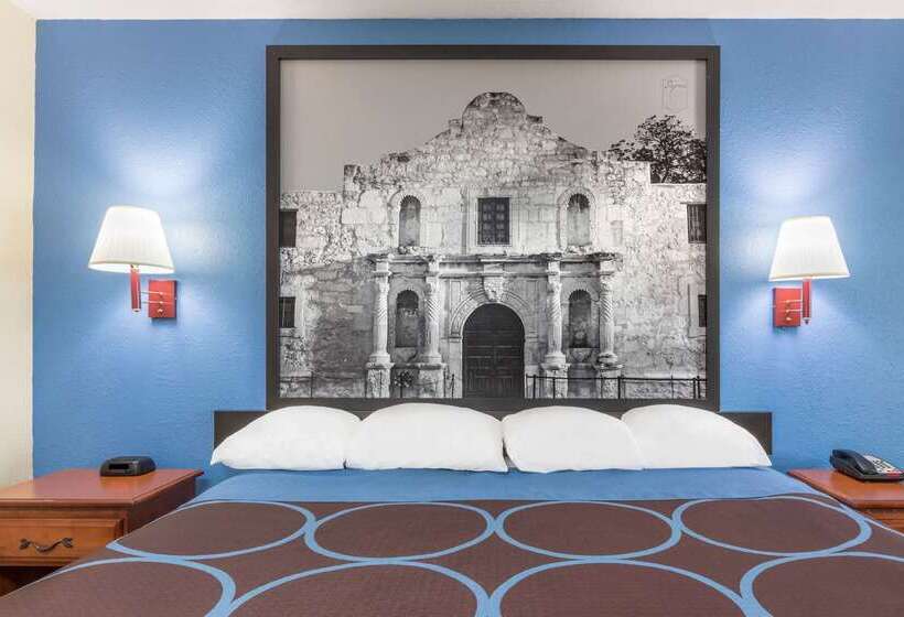 בית מלון כפרי Super 8 By Wyndham San Antonio At I10
