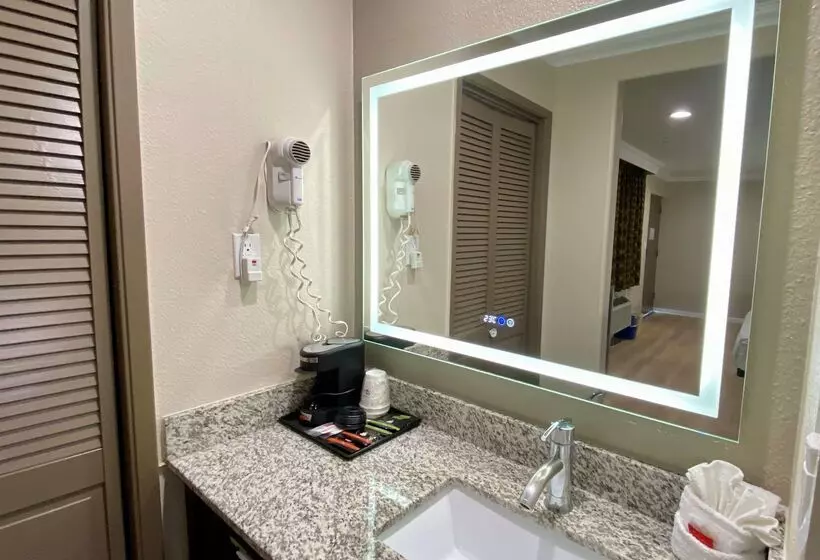 Surestay Hotel By Best Western Santa Cruz