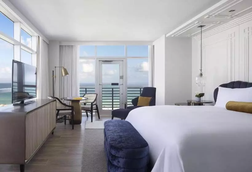 Отель The Ritzcarlton, South Beach