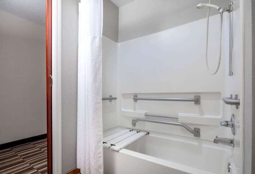 Microtel Inn & Suites By Wyndham Atlanta Buckhead Area