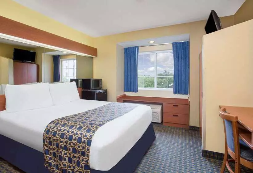 Microtel Inn & Suites By Wyndham Leesburg/mt Dora