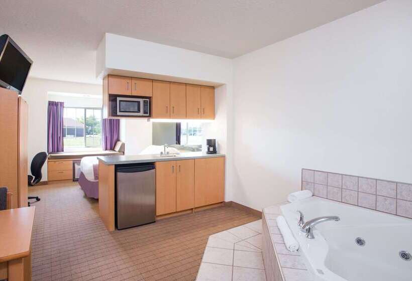 Microtel Inn & Suites By Wyndham Plattsburgh