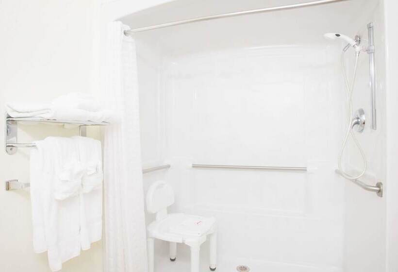 Microtel Inn & Suites By Wyndham Plattsburgh