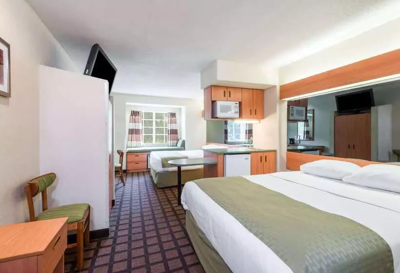 Microtel Inn & Suites By Wyndham Uncasville Casino Area