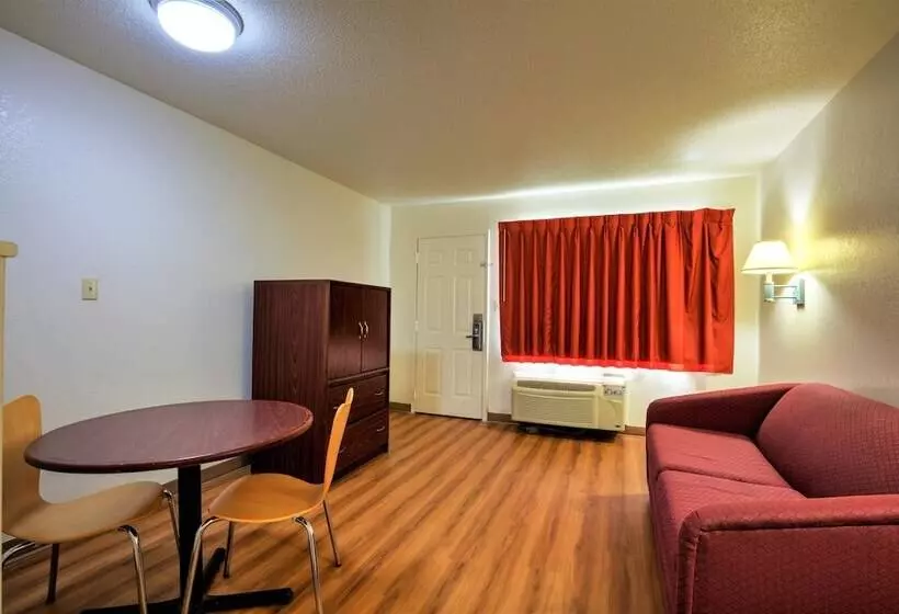 مُتل Super 7 Inn