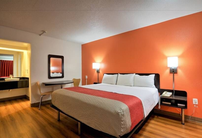 汽车旅馆 Super 7 Inn