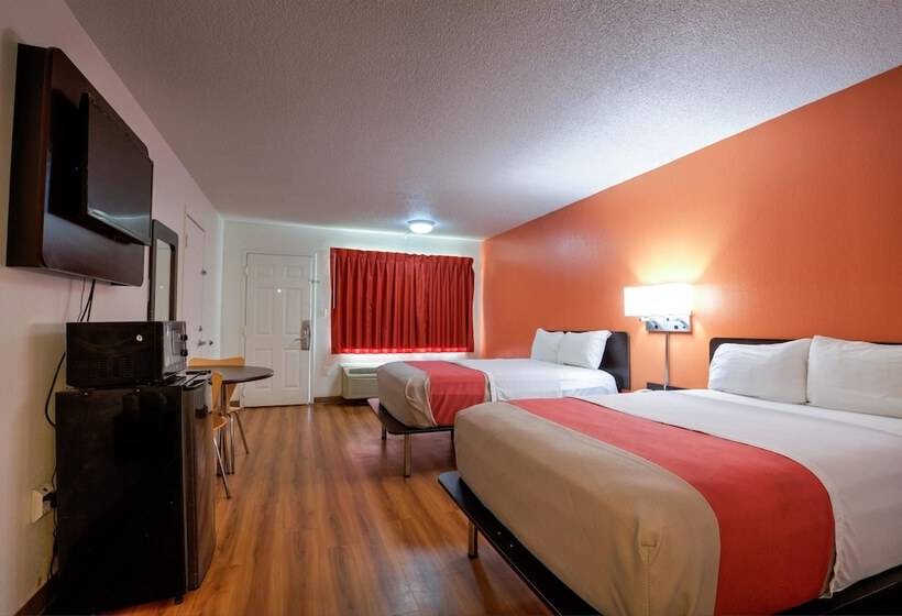 汽车旅馆 Super 7 Inn