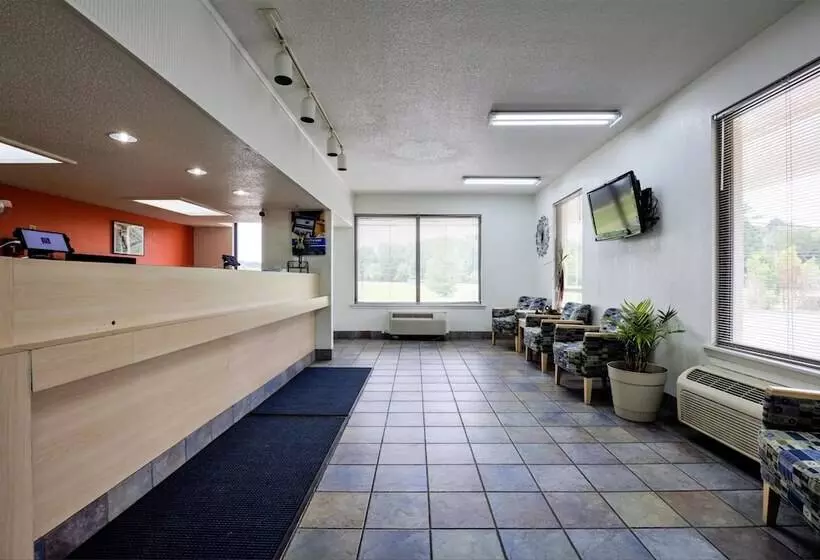 مُتل Super 7 Inn