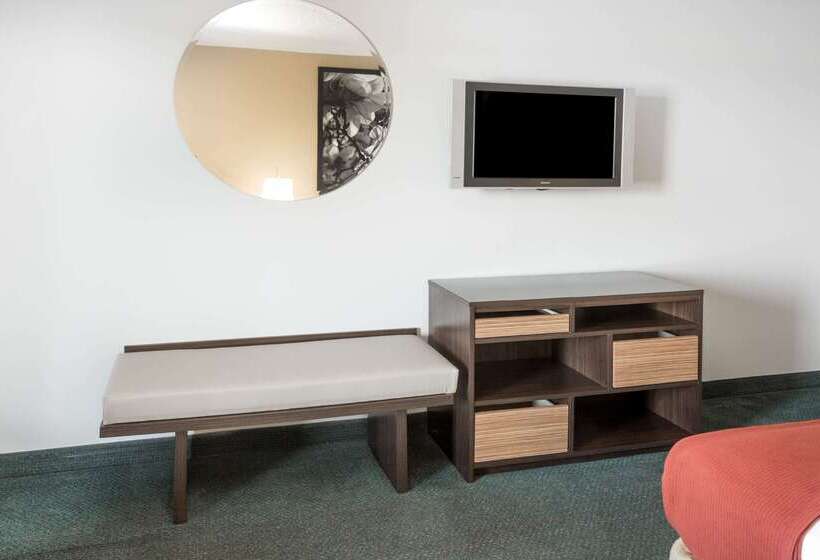 모텔 Super 8 By Wyndham Adel Ga I 75