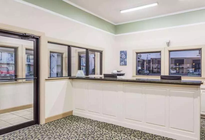 Motel Super 8 By Wyndham Adel Ga I 75