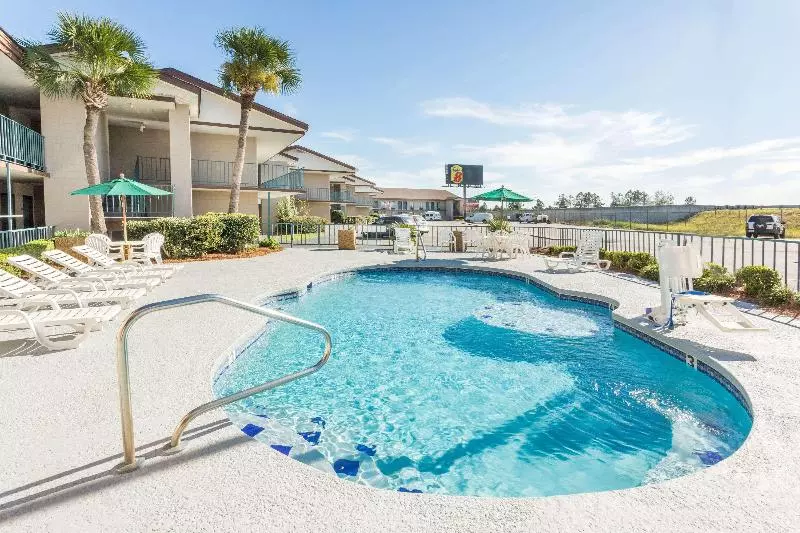 Motel Super 8 By Wyndham Adel Ga I 75