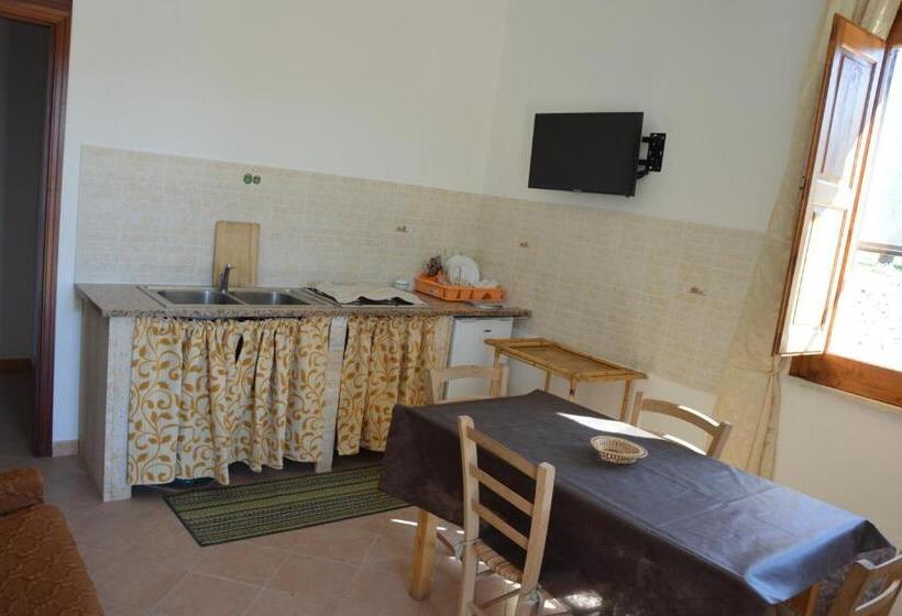 Azienda Agrituristica Carida