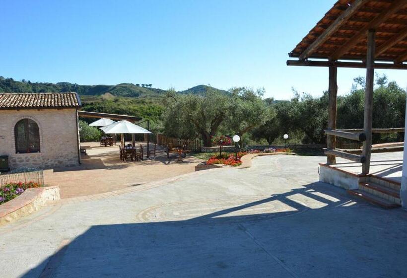 Azienda Agrituristica Carida