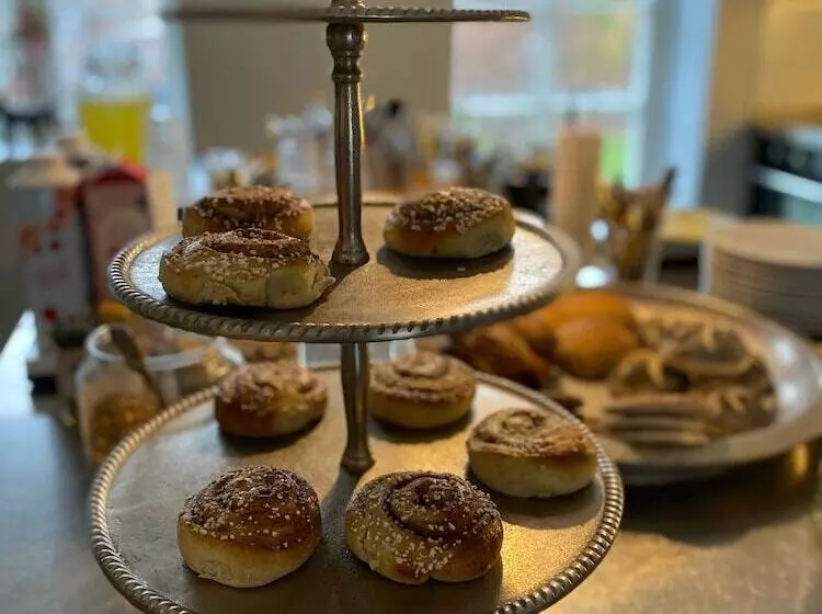 Bed and Breakfast Brohuspark