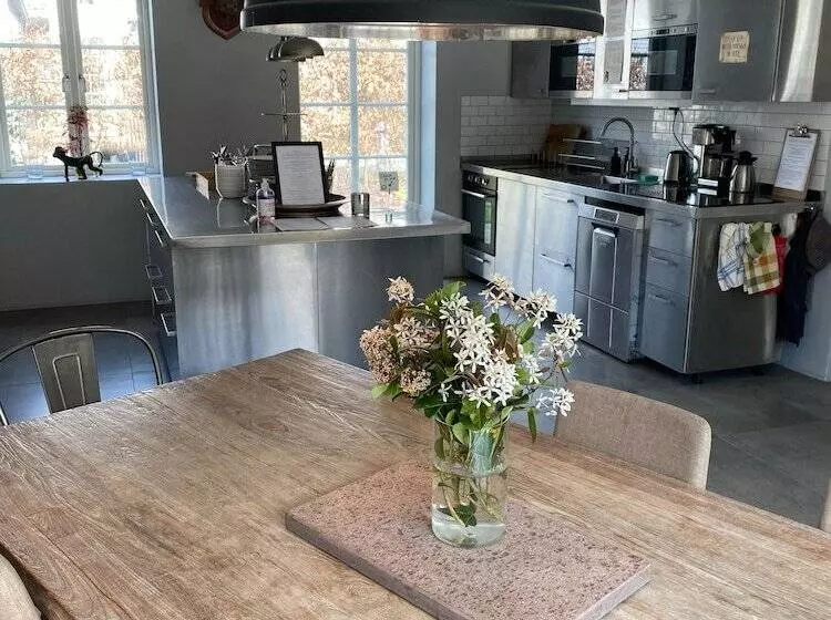 Bed and Breakfast Brohuspark