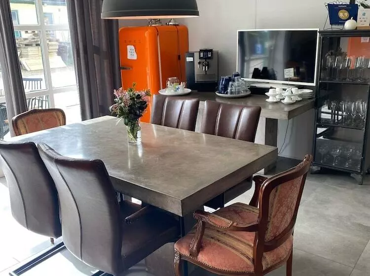 Bed and Breakfast Brohuspark