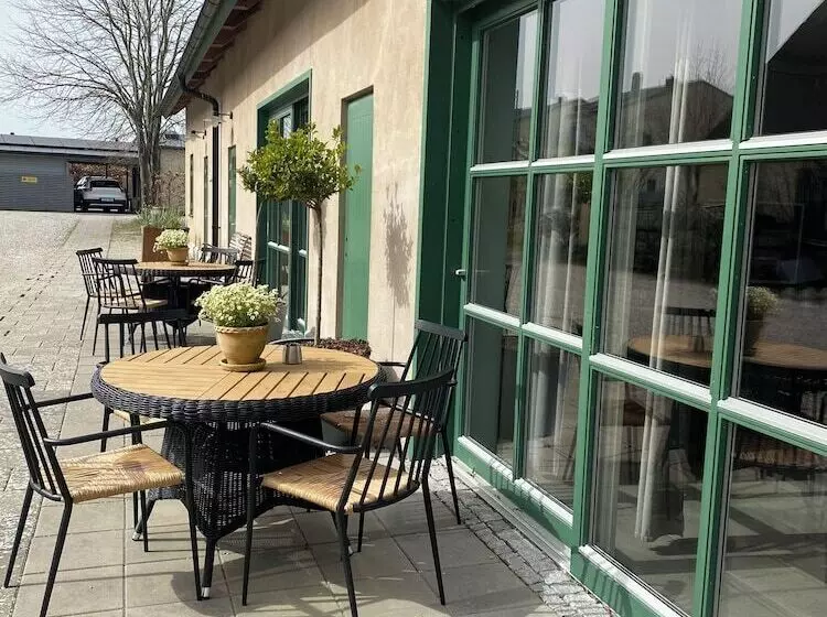 Bed and Breakfast Brohuspark