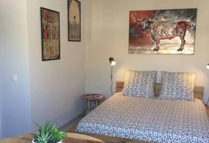 Aamiaismajoitus (B&B) La Chouette Villa