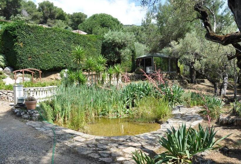 Bed and Breakfast Le Mas Des Cigales