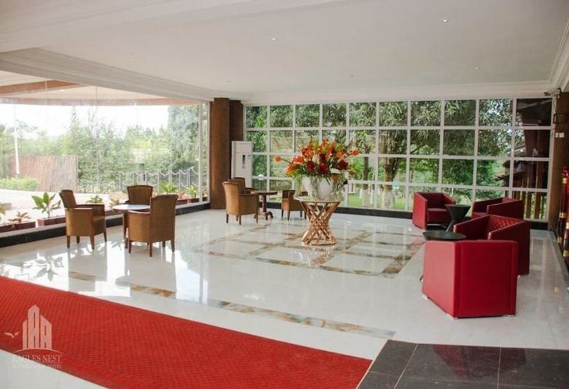 فندق Eagles Nest International