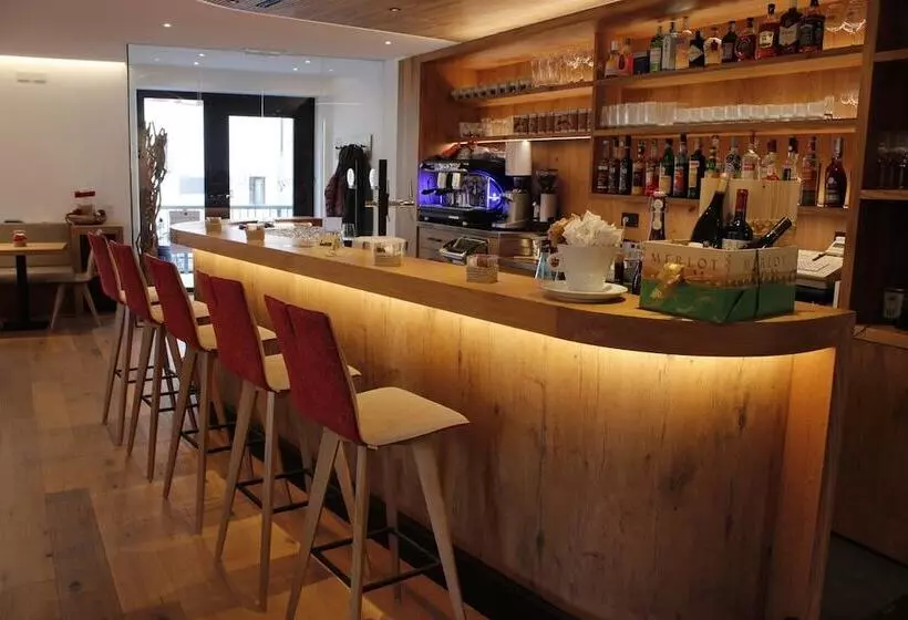 ホテル Gasthof Zum Hirschen Margreid